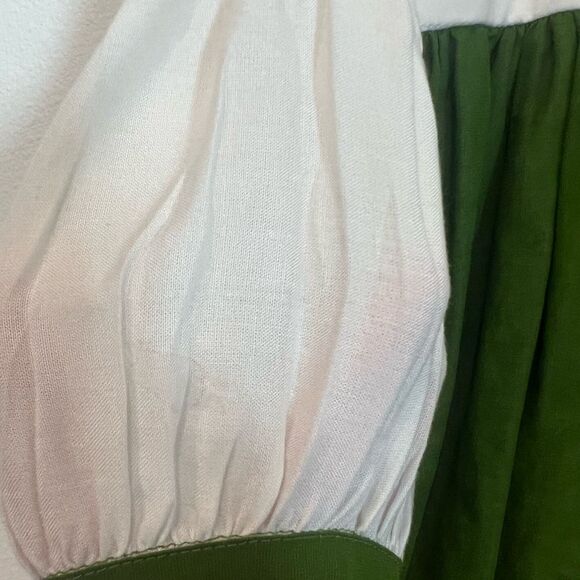 Well dressed wolf Christmas dress - Picture 6 of 6